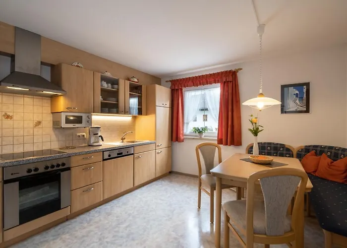 伊伯哈尔特公寓 *